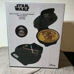 starwars darth vader vs obi wan waffle maker
